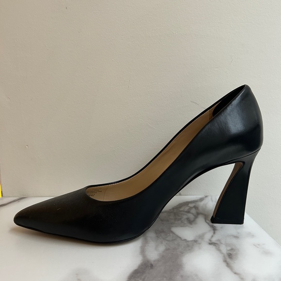 Vince Camuto Thanley Black Women's Pumps - Picture 3 of 7